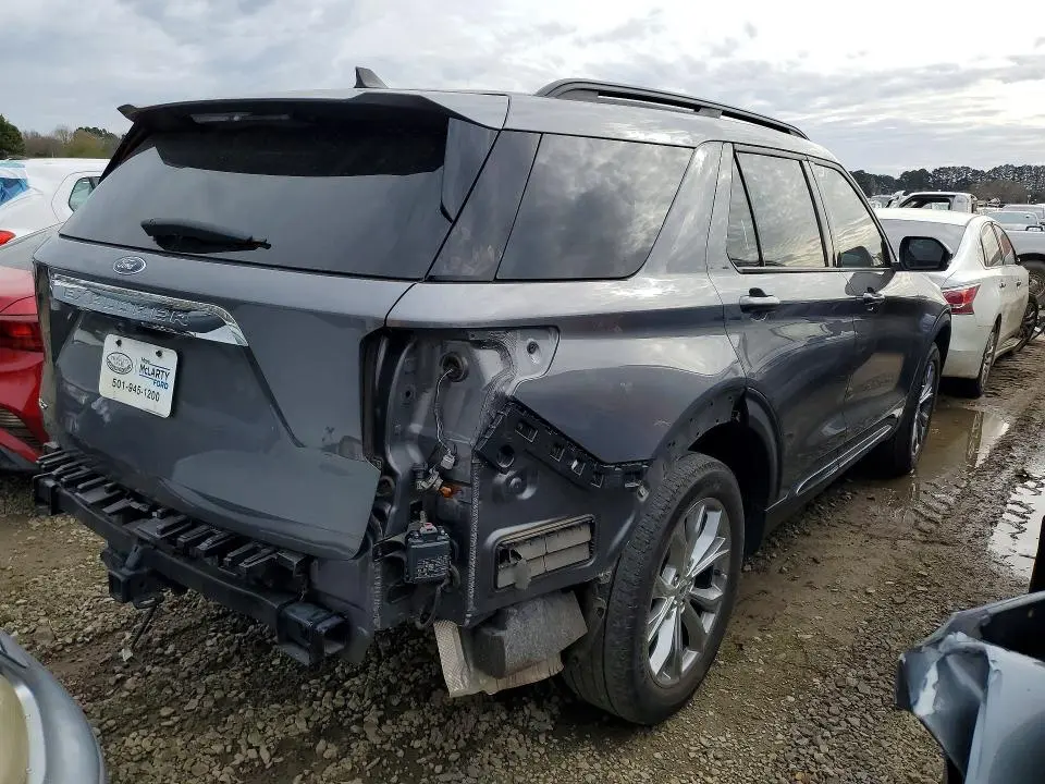 2023 FORD EXPLORER XLT  