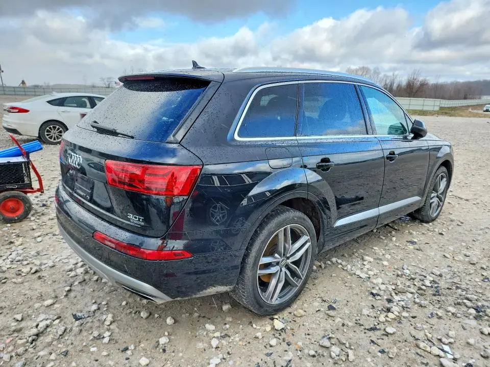 2017 AUDI Q7 PRESTIGE  