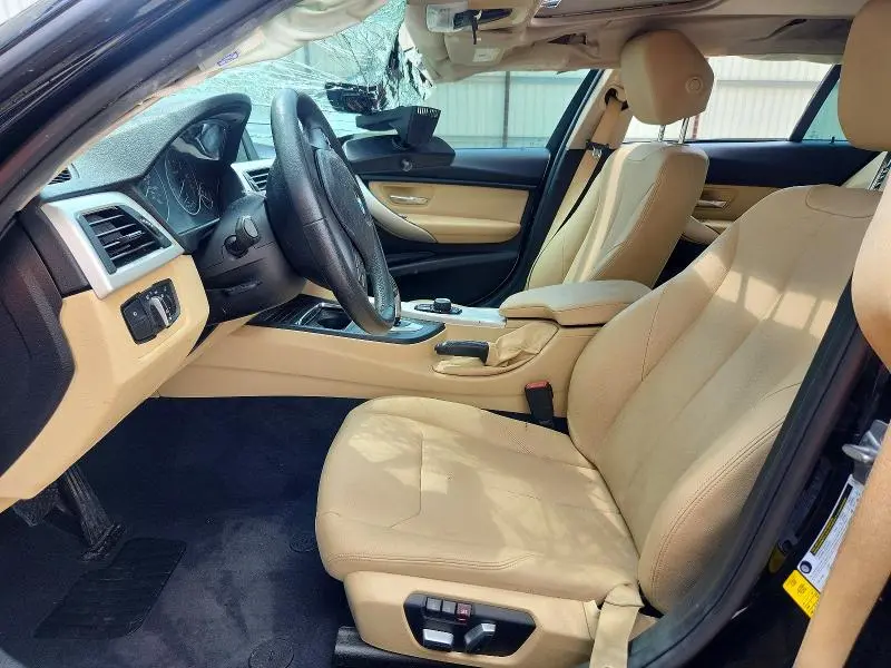2017 BMW 320 I  