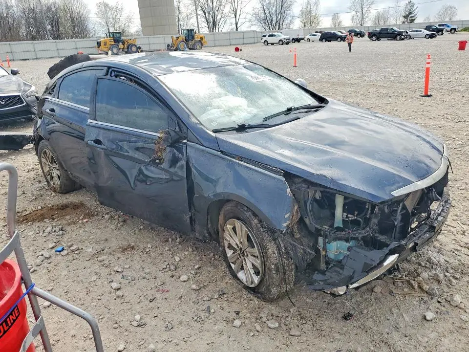 2011 HYUNDAI SONATA GLS  