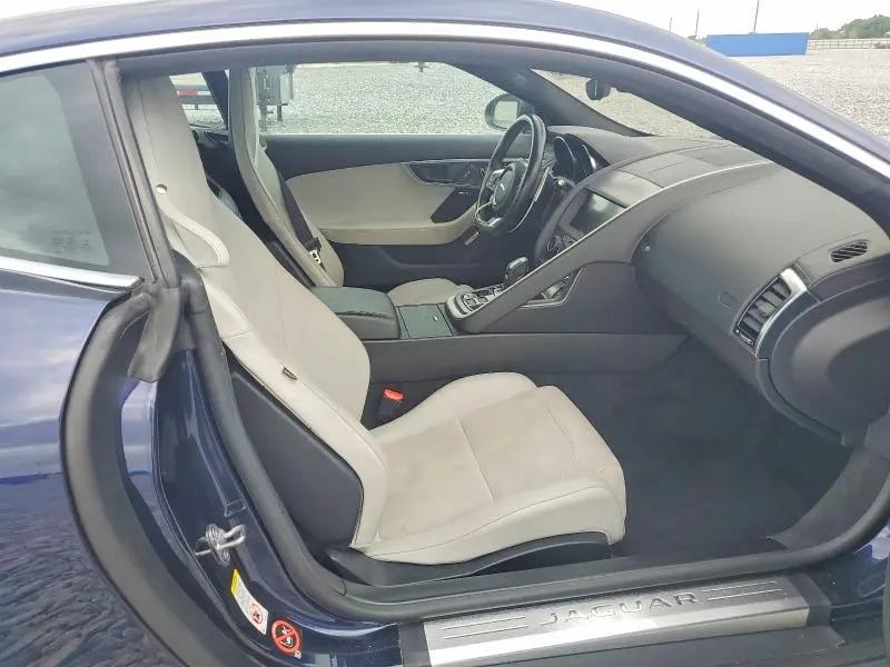 2019 JAGUAR F-TYPE   