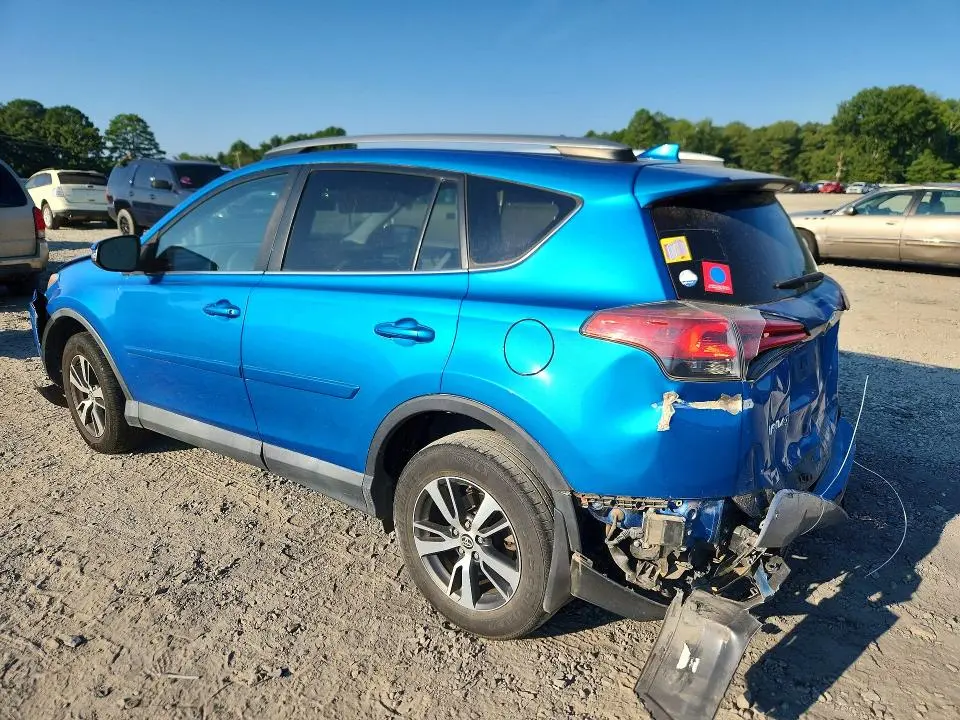 2017 TOYOTA RAV4 XLE  