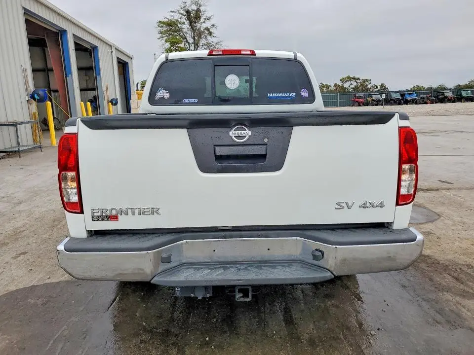 2014 NISSAN FRONTIER SV  
