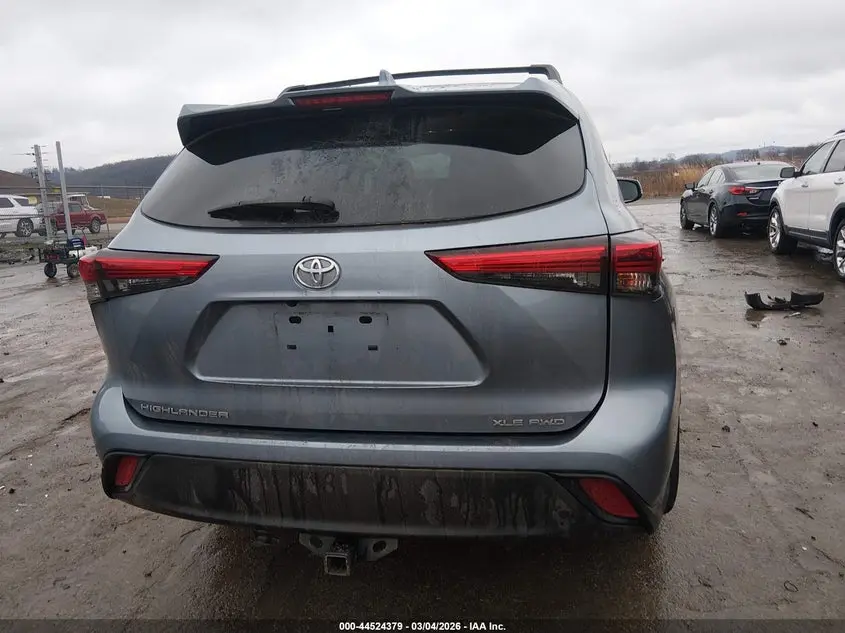 2020 TOYOTA HIGHLANDER XLE
