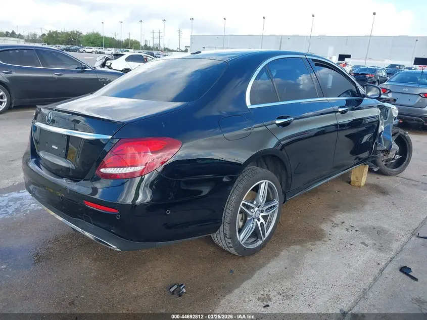 2017 MERCEDES-BENZ E 300  