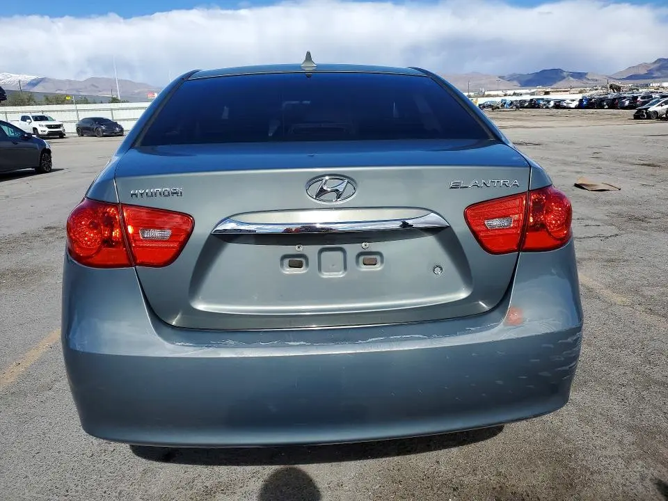 2010 HYUNDAI ELANTRA GLS  