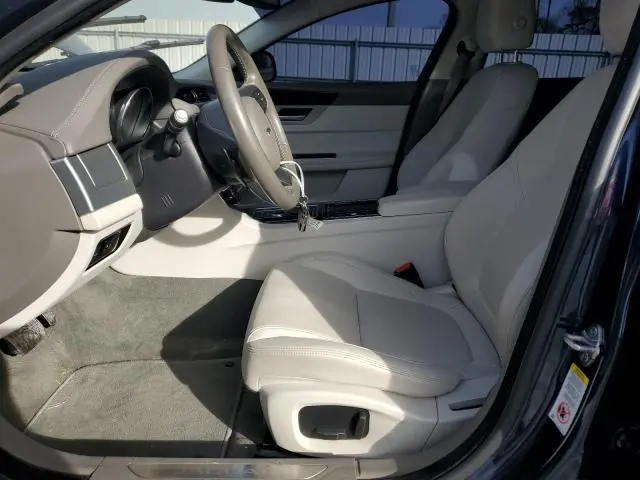 2017 JAGUAR XF PREMIUM  