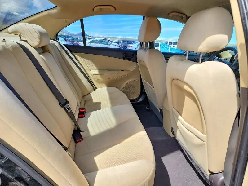 2010 HYUNDAI SONATA GLS  