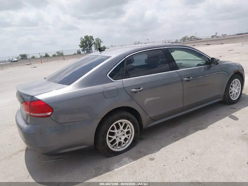 2014 VOLKSWAGEN PASSAT 2.0L TDI SE