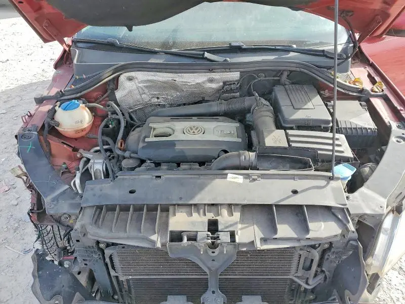 2011 VOLKSWAGEN TIGUAN S  