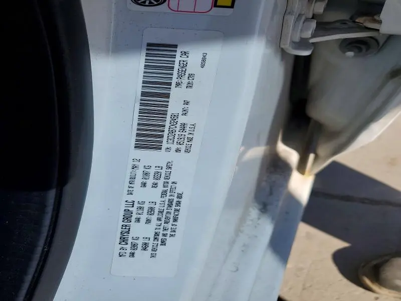2012 DODGE AVENGER SE  