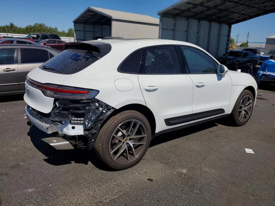 2026 PORSCHE MACAN BASE/T  