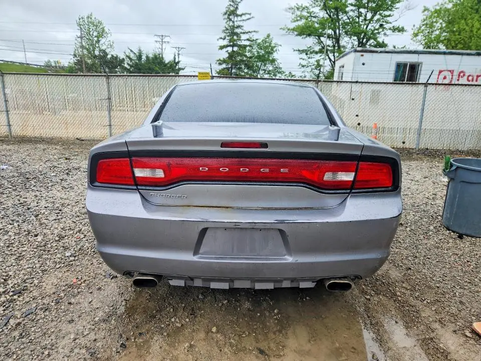 2014 DODGE CHARGER SE  