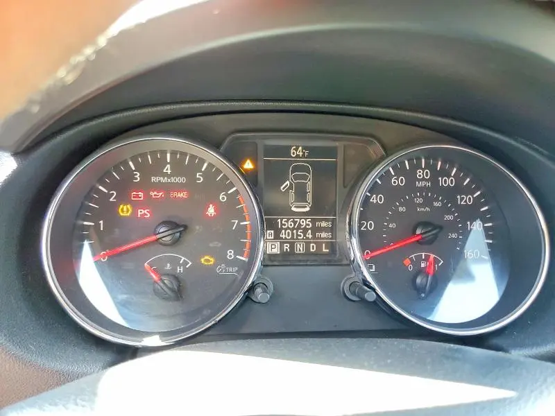 2011 NISSAN ROGUE S  