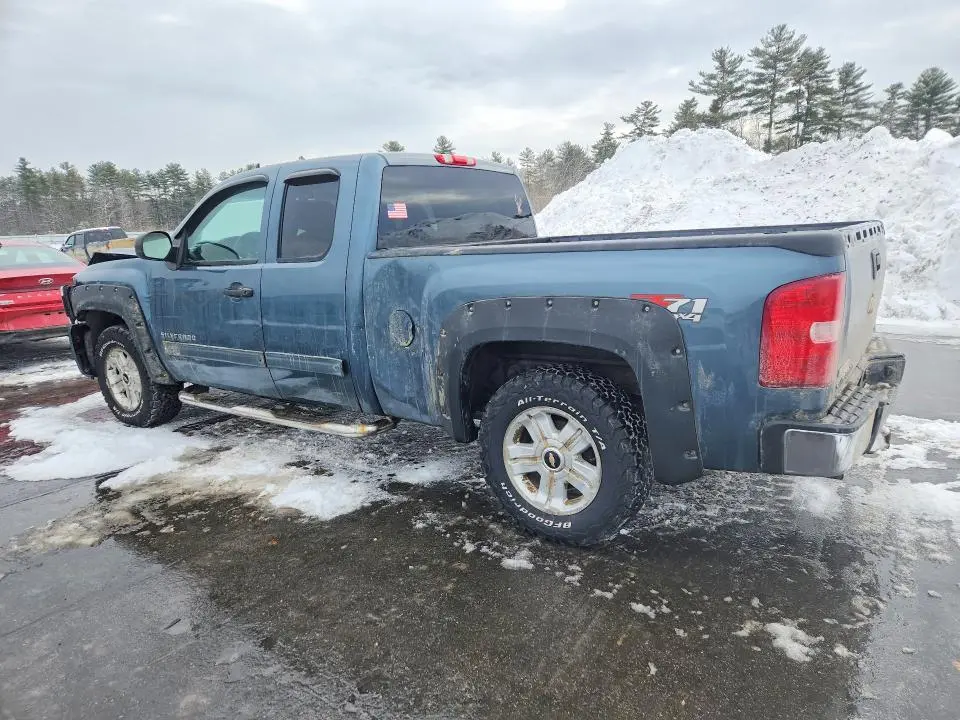 2011 CHEVROLET SILVERADO K1500 LT  
