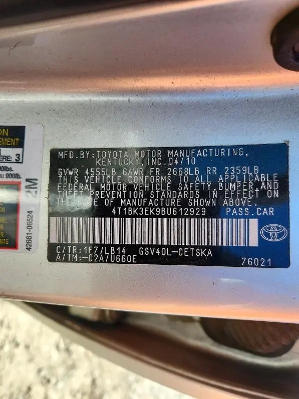 2011 TOYOTA CAMRY SE V6  