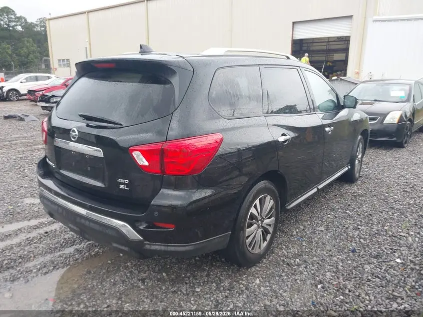 2019 NISSAN PATHFINDER SL
