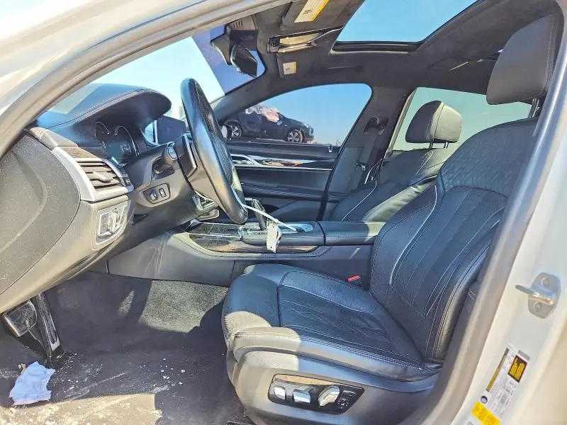 2018 BMW 750 I  