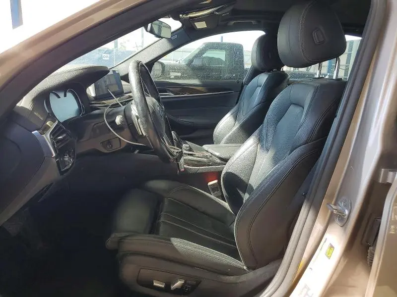 2018 BMW 530E   
