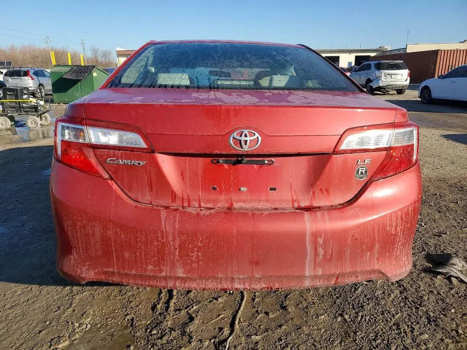 2014 TOYOTA CAMRY LE  