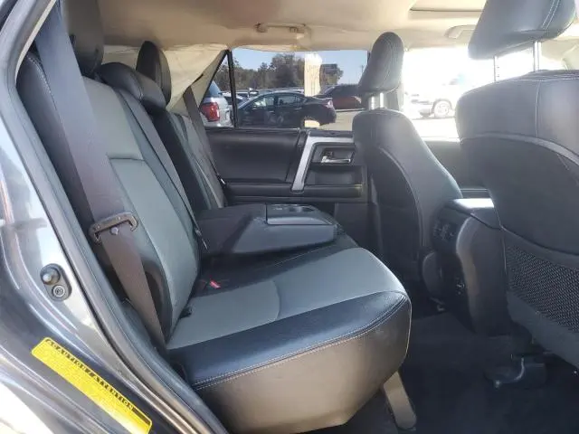 2015 TOYOTA 4RUNNER SR5  