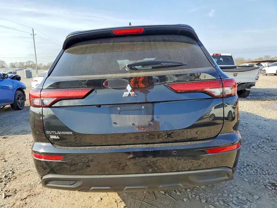 2024 MITSUBISHI OUTLANDER ES  