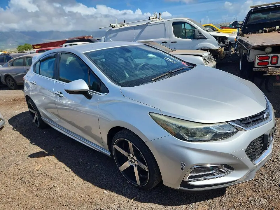 2017 CHEVROLET CRUZE LT  