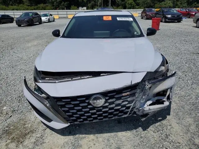 2023 NISSAN ALTIMA SR  
