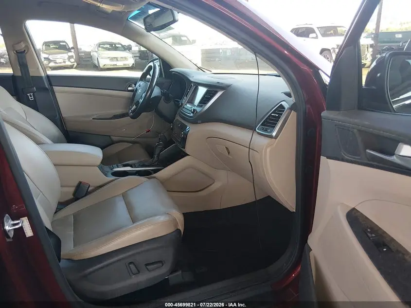 2017 HYUNDAI TUCSON SE PLUS