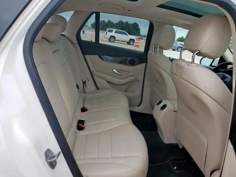 2018 MERCEDES-BENZ GLC 300  