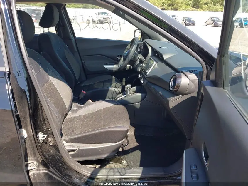 2019 NISSAN KICKS SV