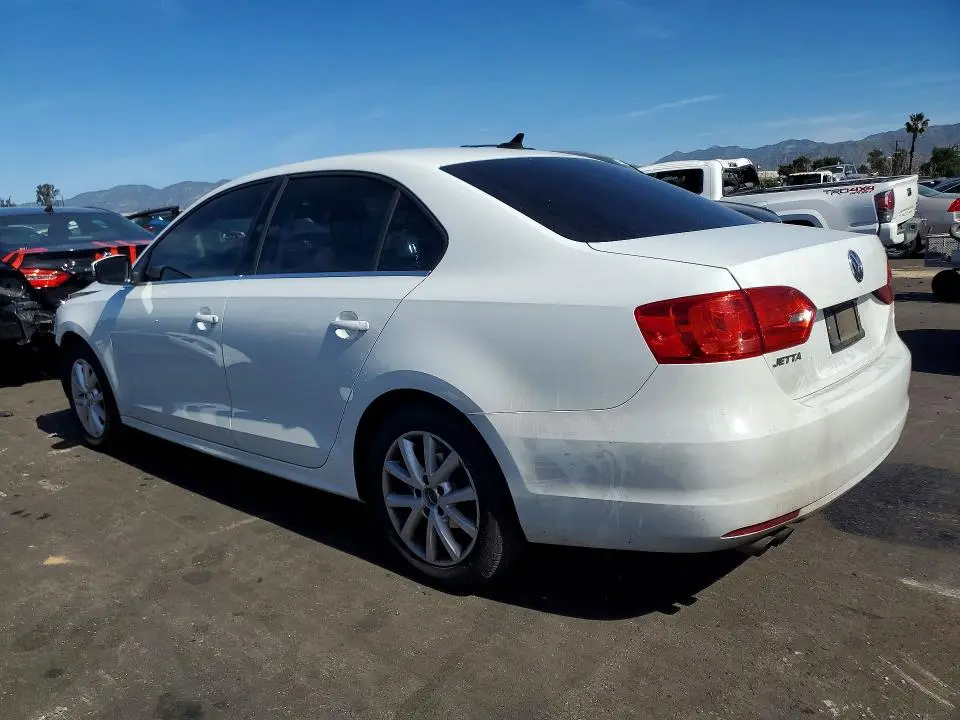 2014 VOLKSWAGEN JETTA SE  