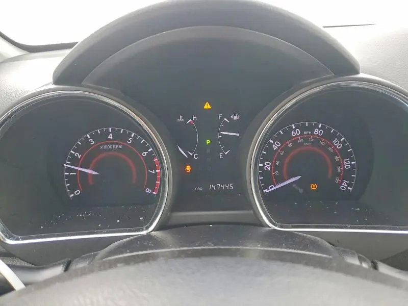 2013 TOYOTA HIGHLANDER SE  