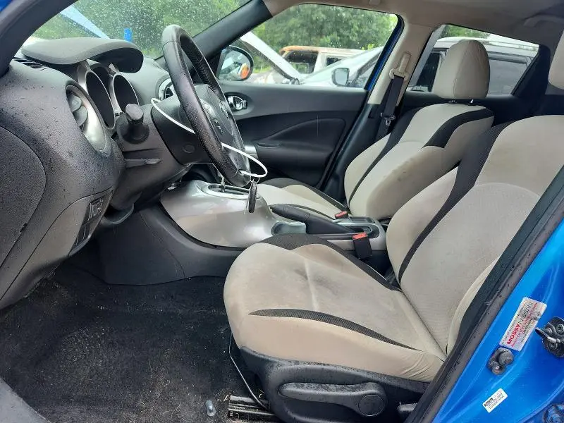2011 NISSAN JUKE S  