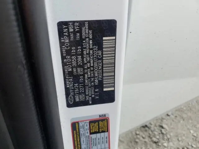 2024 HYUNDAI ELANTRA SEL  