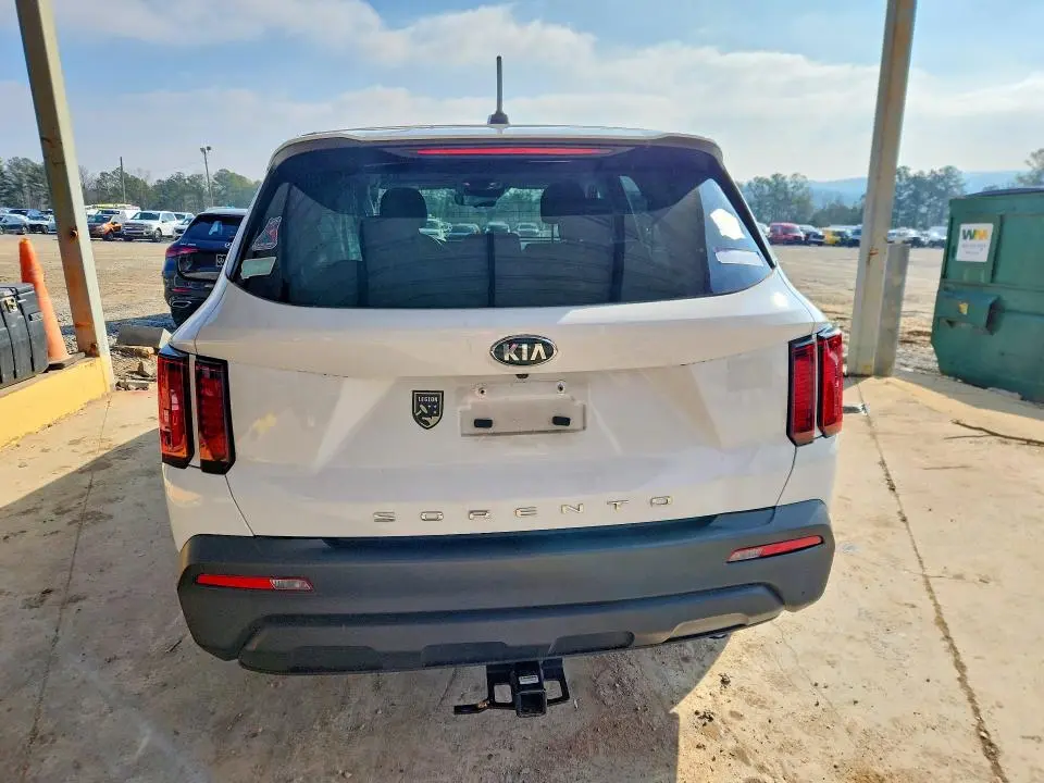 2021 KIA SORENTO LX  