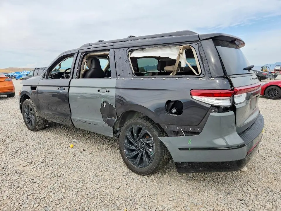 2024 LINCOLN NAVIGATOR L RESERVE  