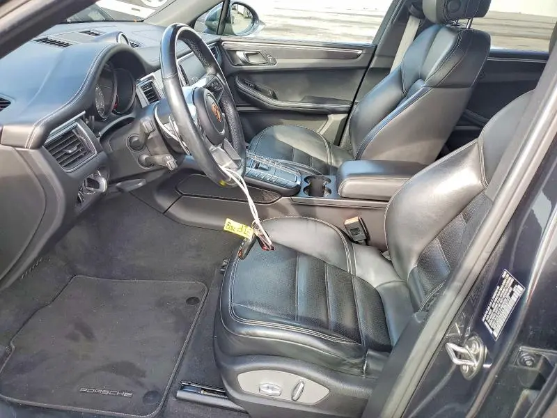 2018 PORSCHE MACAN GTS  