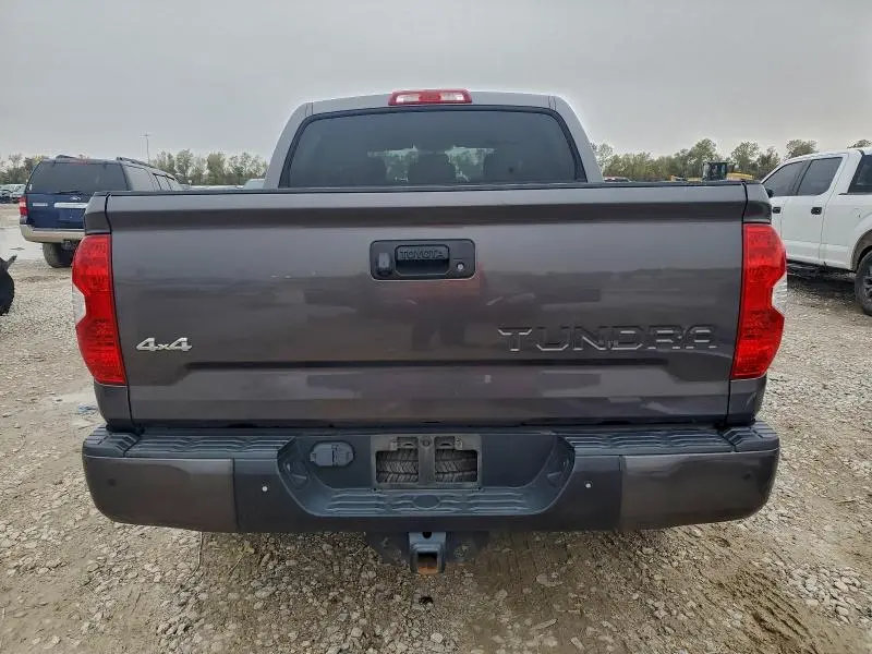 2017 TOYOTA TUNDRA CREWMAX LIMITED  