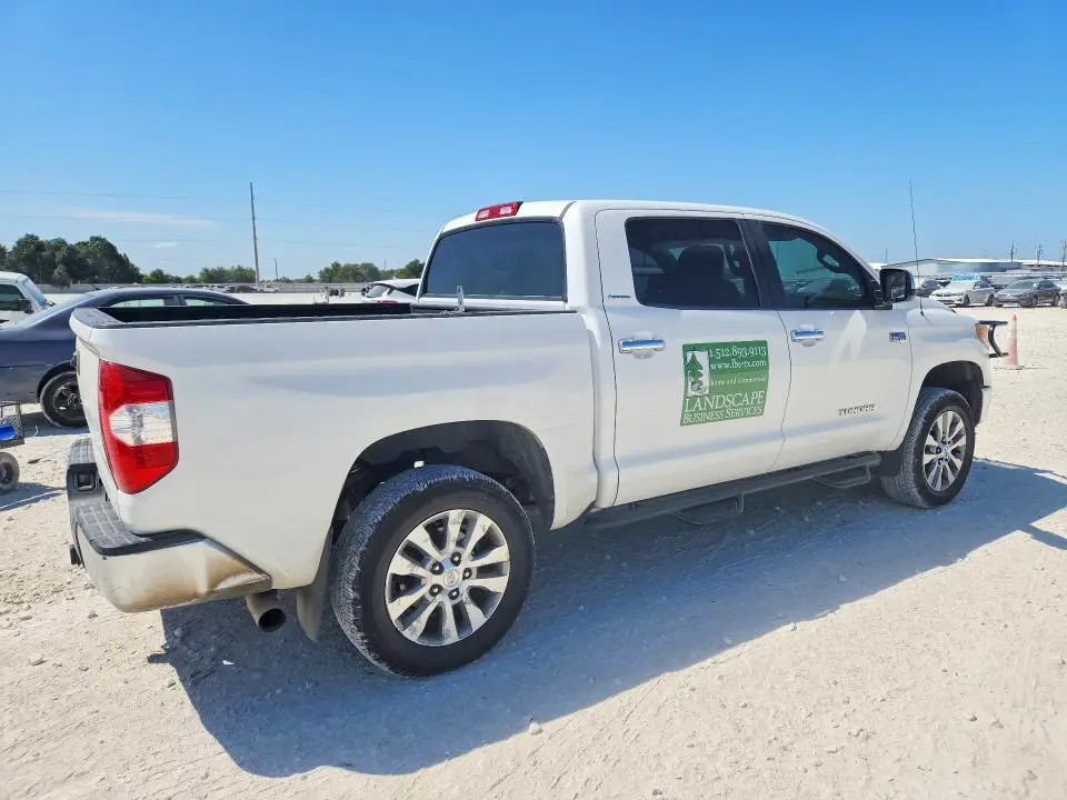 2015 TOYOTA TUNDRA CREWMAX LIMITED  