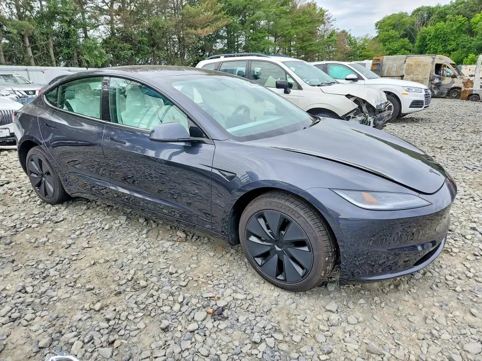 2026 TESLA MODEL 3   