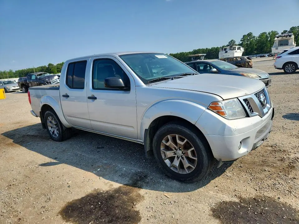 2020 NISSAN FRONTIER SV  