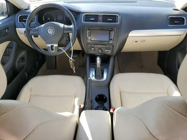 2013 VOLKSWAGEN JETTA SE  