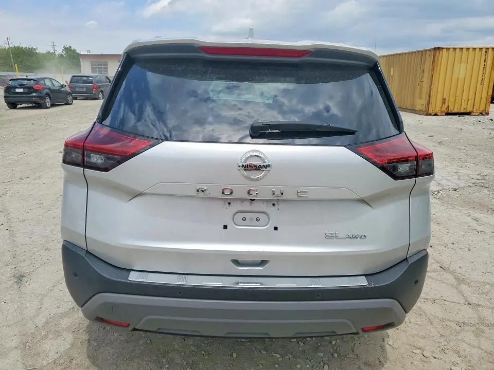 2021 NISSAN ROGUE SL  
