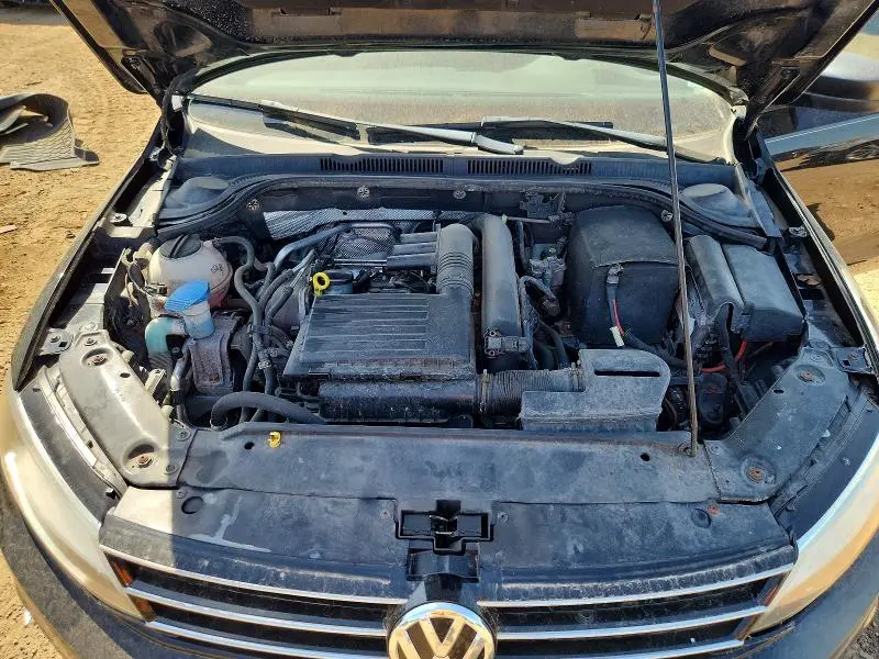 2016 VOLKSWAGEN JETTA SE  