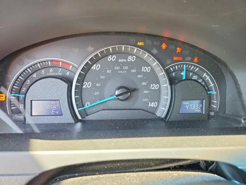 2014 TOYOTA CAMRY LE  