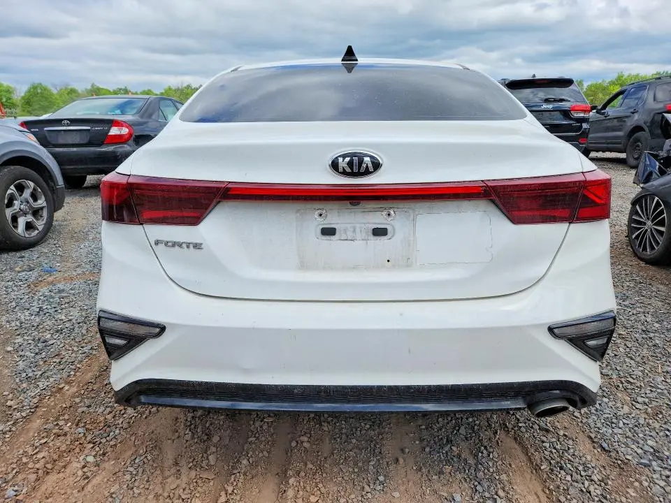 2019 KIA FORTE LXS  