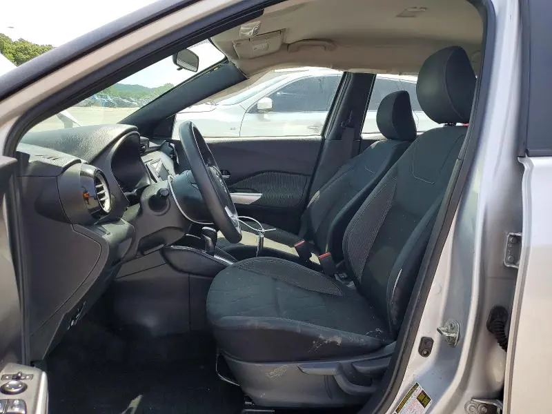 2019 NISSAN KICKS SV  