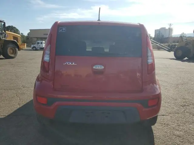 2013 KIA SOUL +  