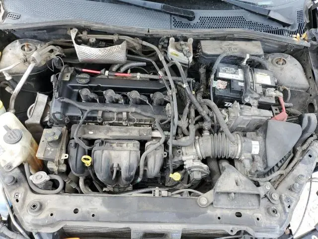2011 FORD FOCUS SE  